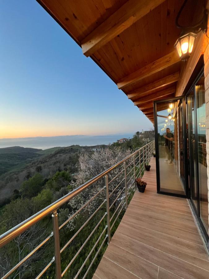 Restorant Hotel Xheni Draç Kültér fotó