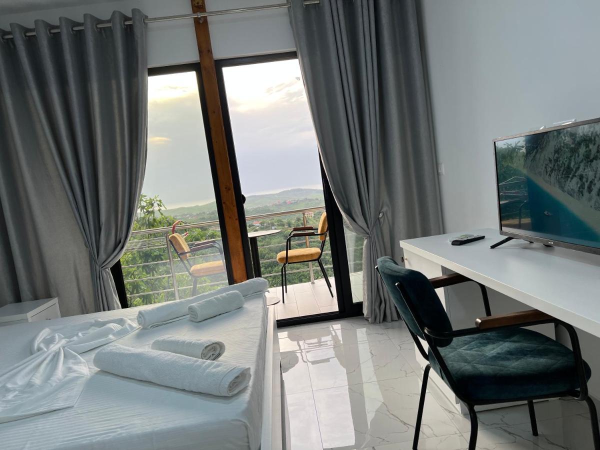 Restorant Hotel Xheni Draç Kültér fotó